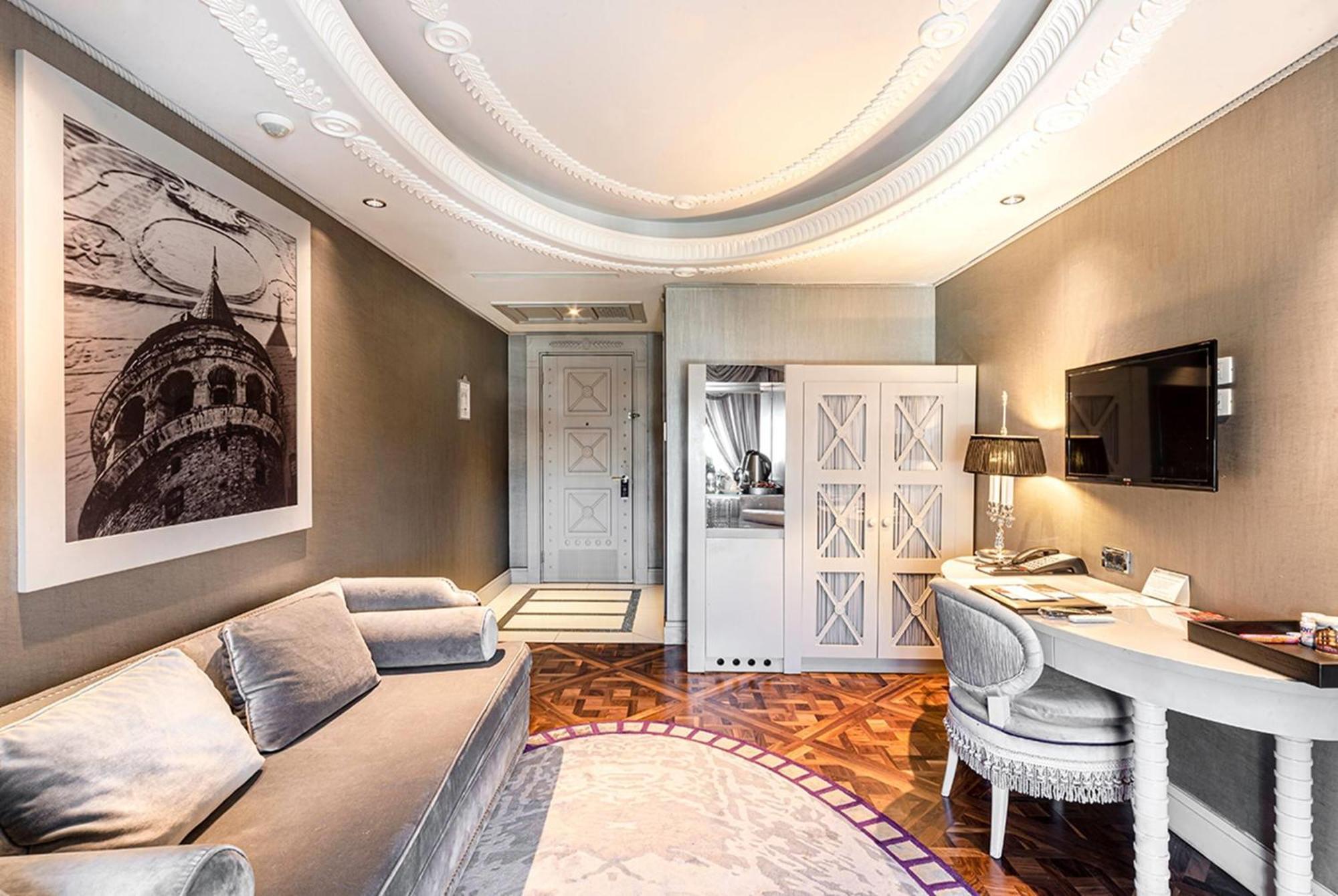 Wyndham Grand Istanbul Kalamis Marina Hotel — Foto’s 2